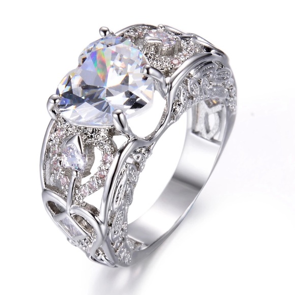 Jewelry - Fashion Sparkly Princess Heart Ring Various Colors